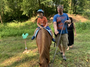 Den na koních 5.6.2019. Moc děkujeme paní Touškové a panu Touškovi za krásné dopoledne.