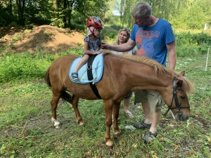 Den na koních 5.6.2019. Moc děkujeme paní Touškové a panu Touškovi za krásné dopoledne.