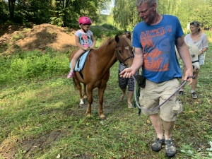 Den na koních 5.6.2019. Moc děkujeme paní Touškové a panu Touškovi za krásné dopoledne.