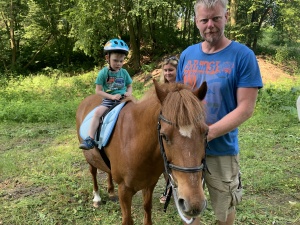 Den na koních 5.6.2019. Moc děkujeme paní Touškové a panu Touškovi za krásné dopoledne.