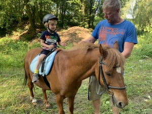 Den na koních 5.6.2019. Moc děkujeme paní Touškové a panu Touškovi za krásné dopoledne.