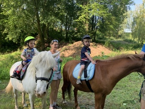 Den na koních 5.6.2019. Moc děkujeme paní Touškové a panu Touškovi za krásné dopoledne.