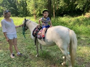 Den na koních 5.6.2019. Moc děkujeme paní Touškové a panu Touškovi za krásné dopoledne.